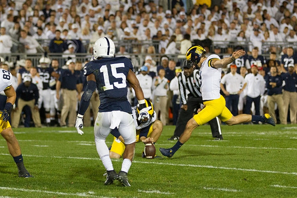 Zach Gentry (83), Garrett Moores (15), and Quinn Nordin (3)