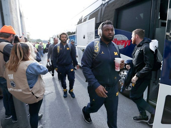 Tyree Kinnel (23) and Maurice Hurst (73)
