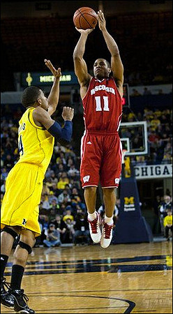 Darius Morris (4)