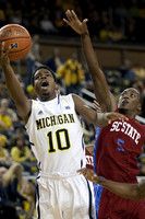 Derrick Walton Jr. (10)