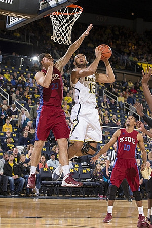 Jon Horford (15)
