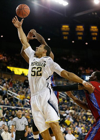 Jordan Morgan (52)
