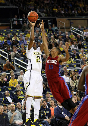 Zak Irvin (21)