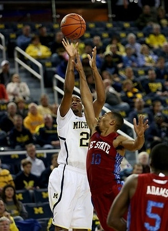 Zak Irvin (21)