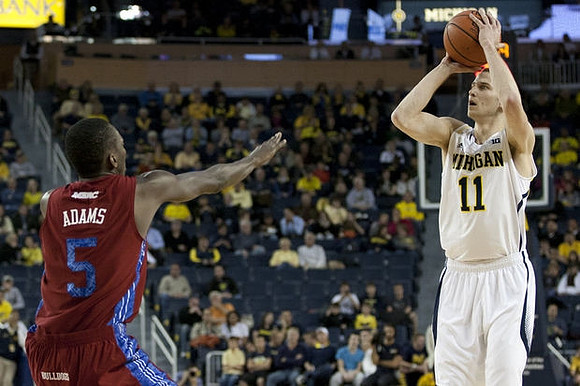 Nik Stauskas (11)