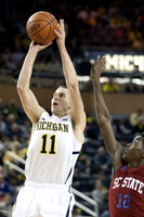 Nik Stauskas (11)
