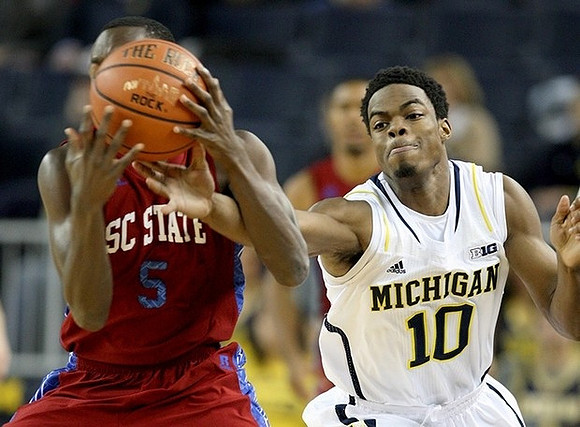 Derrick Walton Jr. (10)