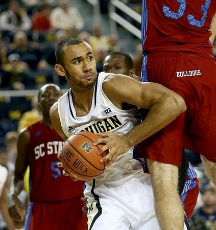 Jon Horford (15)