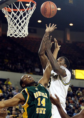 Manny Harris (3)