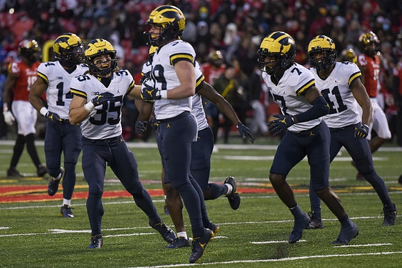 Quinten Johnson (14), Caden Kolesar (35), Michael Barrett (23), Matt Torey (39), Makari Paige (7), and Nikhai Hill-Green (41)