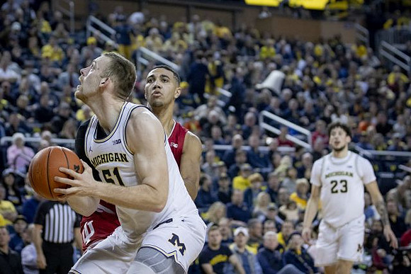 Franz Wagner (21) and Isaiah Livers (2)