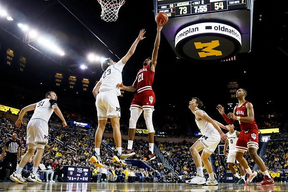 Austin Davis (51), Brandon Johns Jr. (23), Franz Wagner (21), and David DeJulius (0)