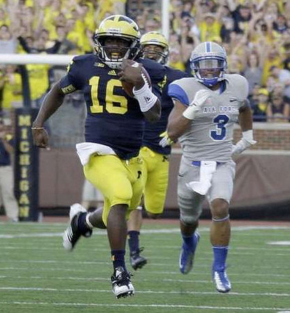 Denard Robinson (16)