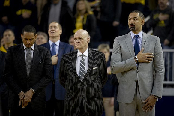 Howard Eisley, Phil Martelli, and Juwan Howard