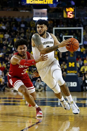 Isaiah Livers (2)