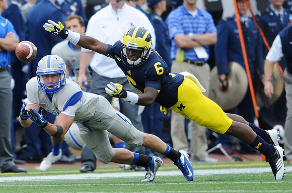 Raymon Taylor (6)