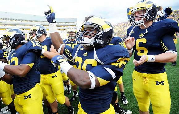 Allen Gant (12),  Dennis Norfleet (26), and Brian Cleary (6)