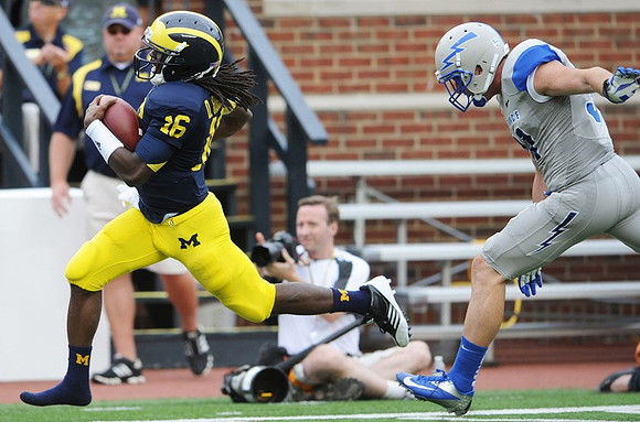 Denard Robinson (16)