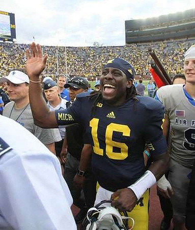 Denard Robinson (16)