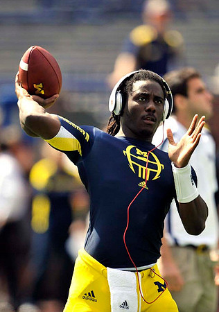 Denard Robinson (16)