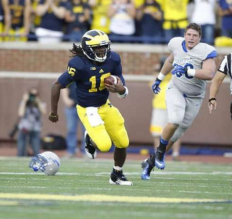 Denard Robinson (16)