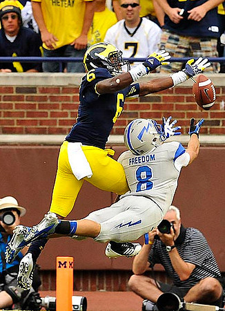 Raymon Taylor (6)