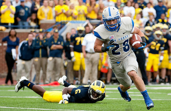 Raymon Taylor (6)