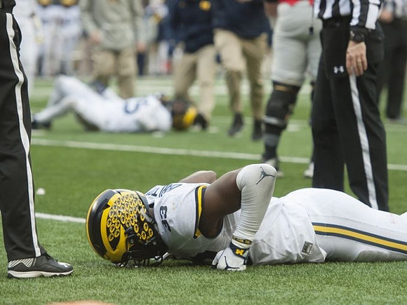 Taco Charlton (33)