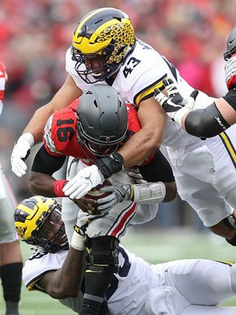 Chris Wormley (43) and Taco Charlton (33)
