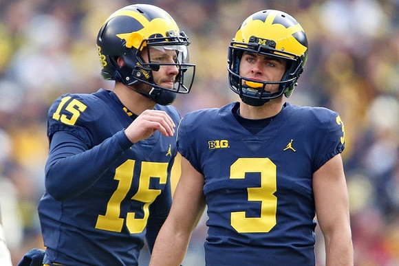 Garrett Moores (15) and Quinn Nordin (3)