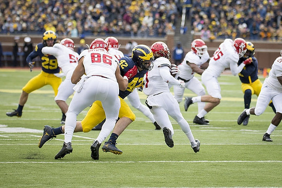 Jordan Glasgow (29) and Ben Mason (42)