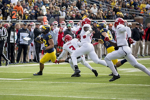 Ty Isaac (32) and Sean McKeon (84)