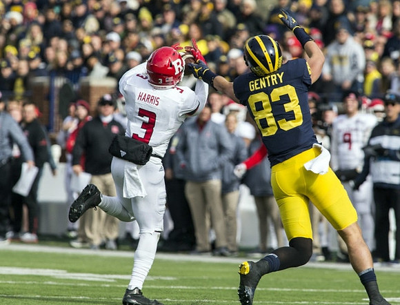 Zach Gentry (83)