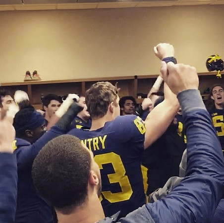 Zach Gentry (83)