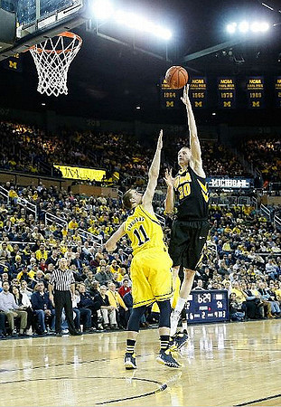 Nik Stauskas (11)