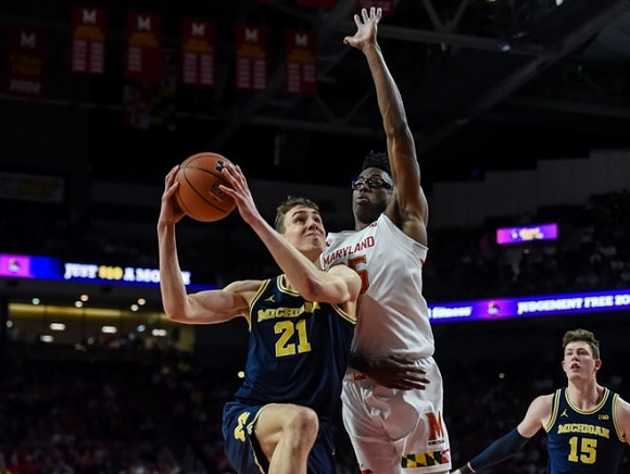 Franz Wagner (21) and Jon Teske (15)