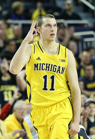Nik Stauskas (11)