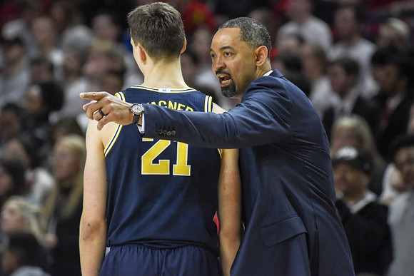 Franz Wagner (21) and Juwan Howard