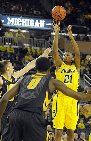 Zak Irvin (21)