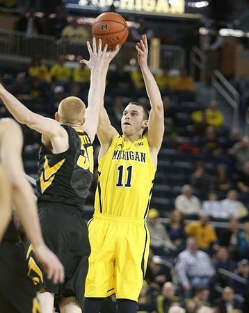 Nik Stauskas (11)