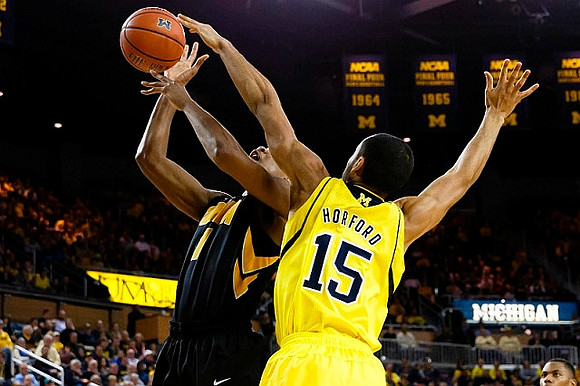 Jon Horford (15)