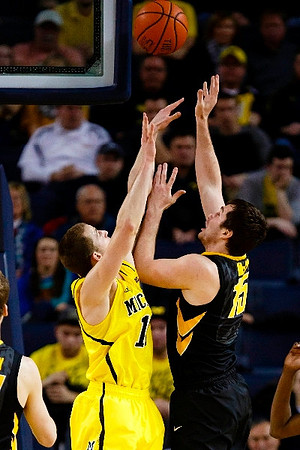 Nik Stauskas (11)