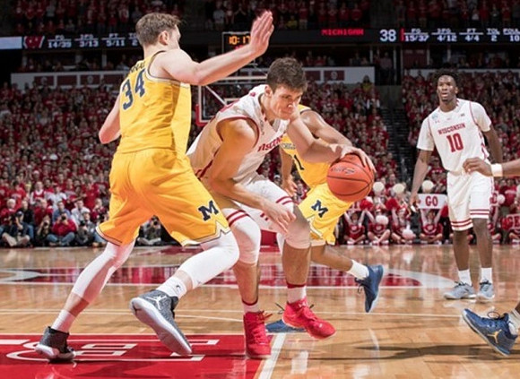 Mark Donnal (34) and Zak Irvin (21)