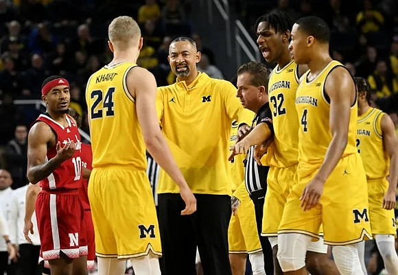 Youssef Khayat (24), Juwan Howard, Tarris Reed Jr. (32), Nimari Burnett (4), and Tray Jackson (2)