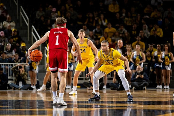 Jackson Selvala (34) and George Washington III (40)