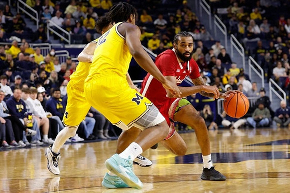 Terrance Williams II (5) and Tarris Reed Jr. (32)