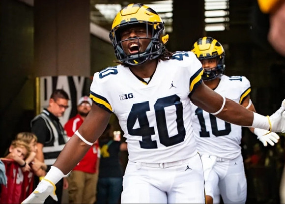 Christian Boivin (40) and Anthony Solomon (10)
