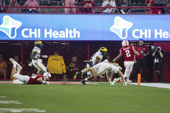 Gemon Green (22), Josh Ross (12), and Aidan Hutchinson (97)