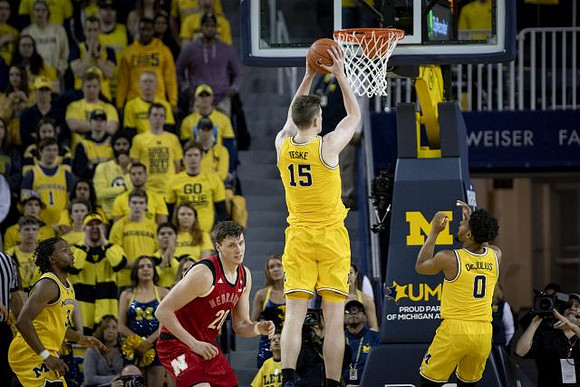 Zavier Simpson (3), Jon Teske (15), and David DeJulius (0)
