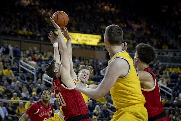 Ignas Brazdeikis (13) and Jon Teske (15)